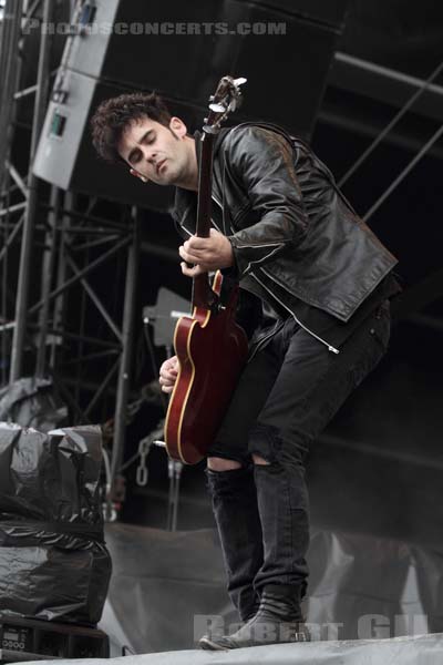 BLACK REBEL MOTORCYCLE CLUB - 2013-08-24 - SAINT CLOUD - Domaine National - Grande Scene - Robert Levon Been